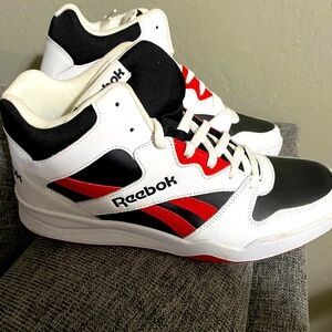 Brand new men’s Reebok shoes, size 10.5